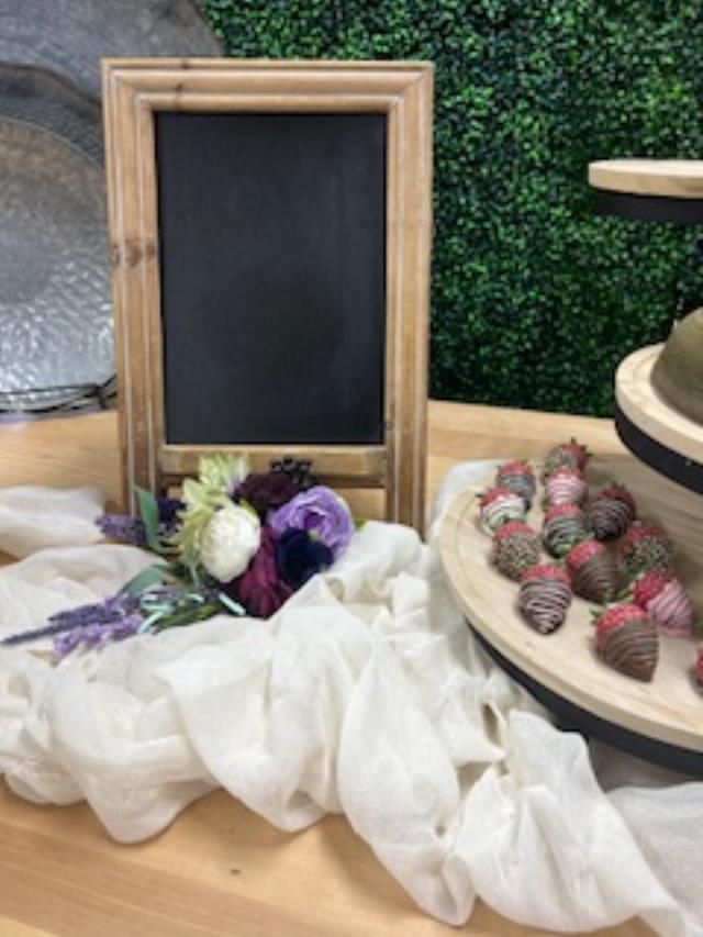 Where to find EASEL,CHALKBOARD MINI in White Oak
