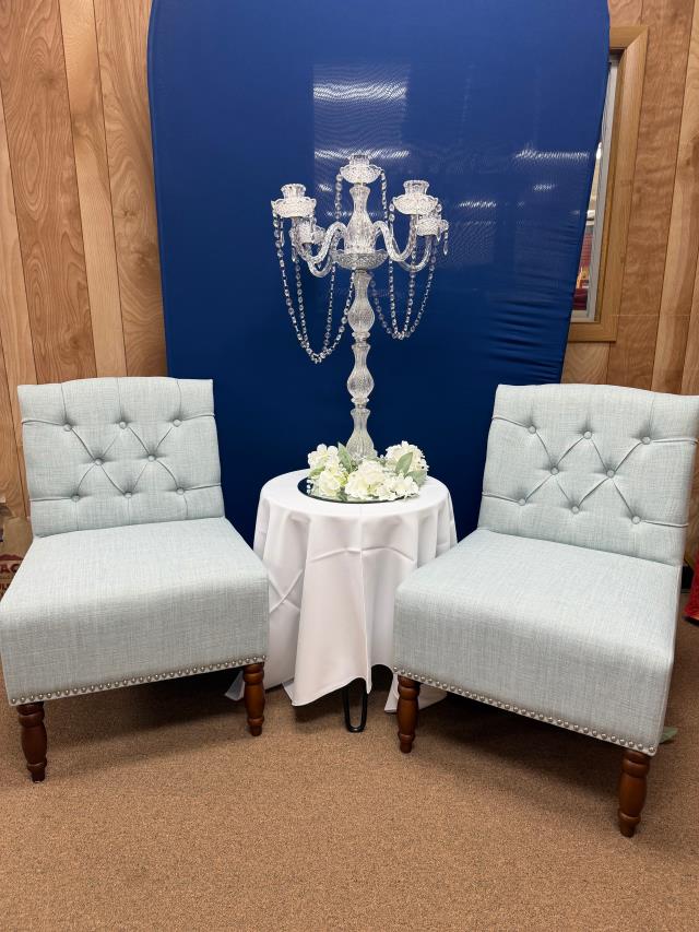 Where to rent CHAIR, HIS HER GREY BLUE CHAIR SET in White Oak TX